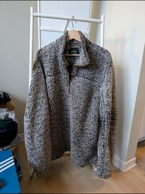 Alpine Sherpa Men's Gray Sherpa Quarter Zip Pullover